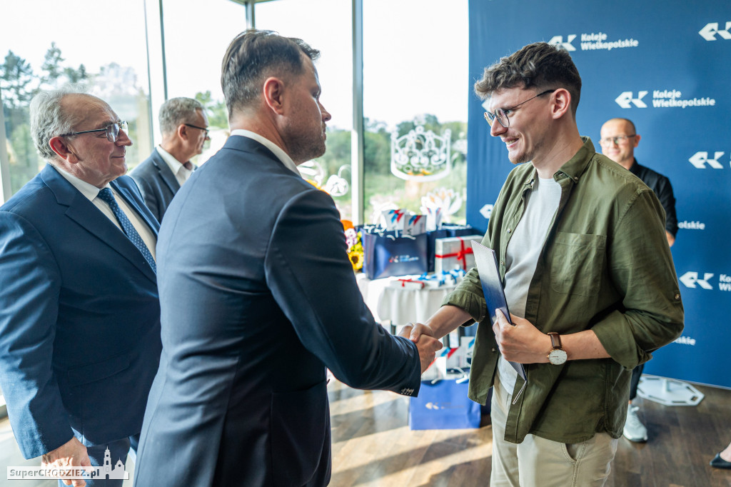 Nowe pojazdy, rozstrzygniecie konkursu „Pociąg do sztuki” oraz Targi TRAKO.