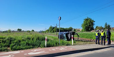 Citroen wjechał wprost pod pociąg relacji Piła - Poznań-11289