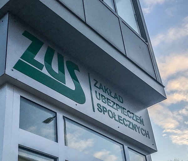 Wakacje składkowe biją rekordy. Nowe dane z ZUS-11875