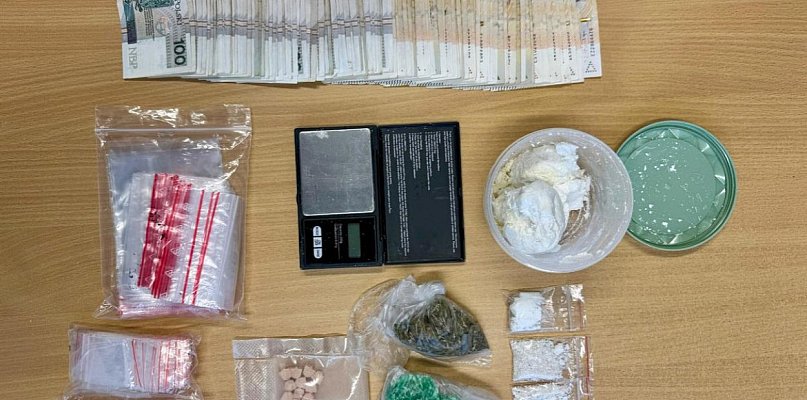 Małżeństwo z Chodzieży zatrzymane za posiadanie narkotyków - 12123