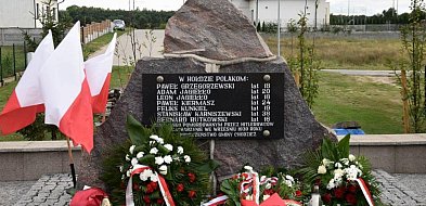 Oddali hołd pomordowanym w Zacharzynie-12408