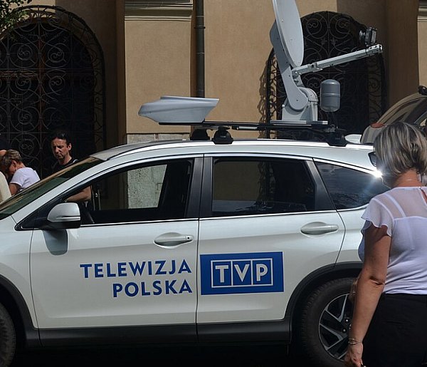 Zmiany w Telewizji Polskiej. Te kanały mogą przejść do historii-12411