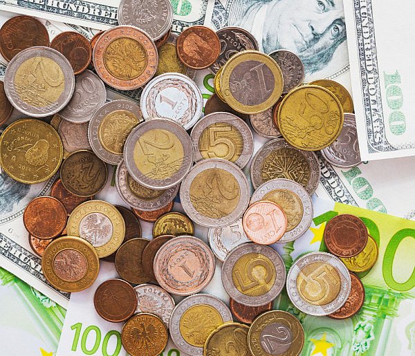 Koniec znanego kantoru internetowego. Co z poszkodowanymi po upadłości?-12671